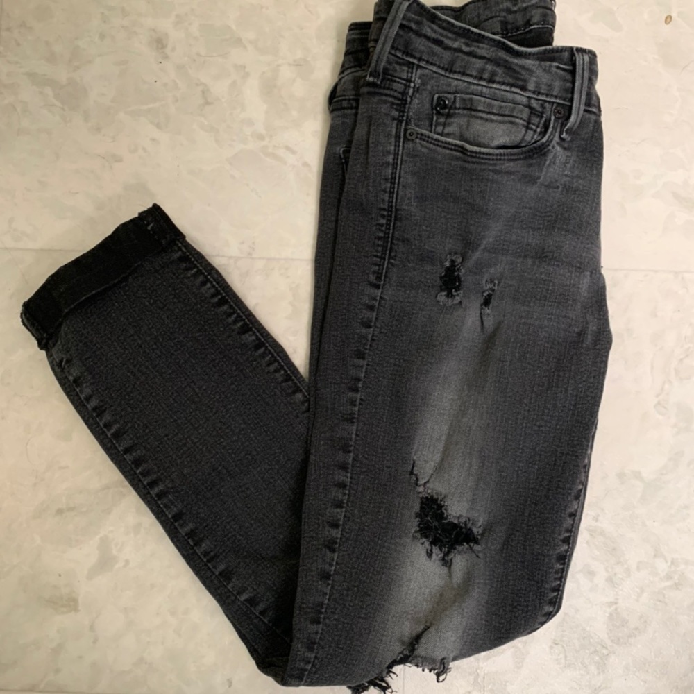 Ripped black jeans